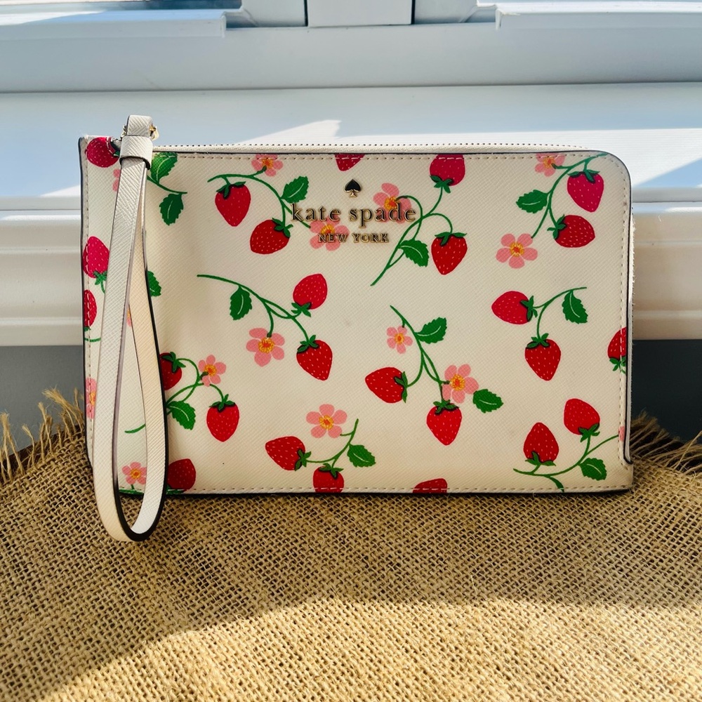 Kate Spade New York Madison Strawberry Vine Wristlet